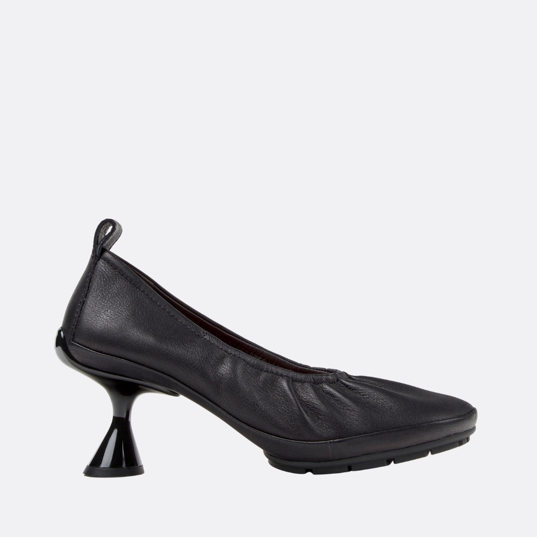 Right Left Shoes