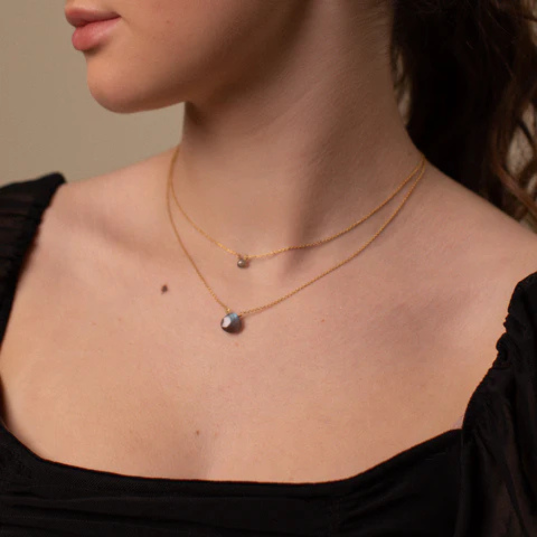 <PRODUCTTITLE> in Grey by Sopro Jewellery.