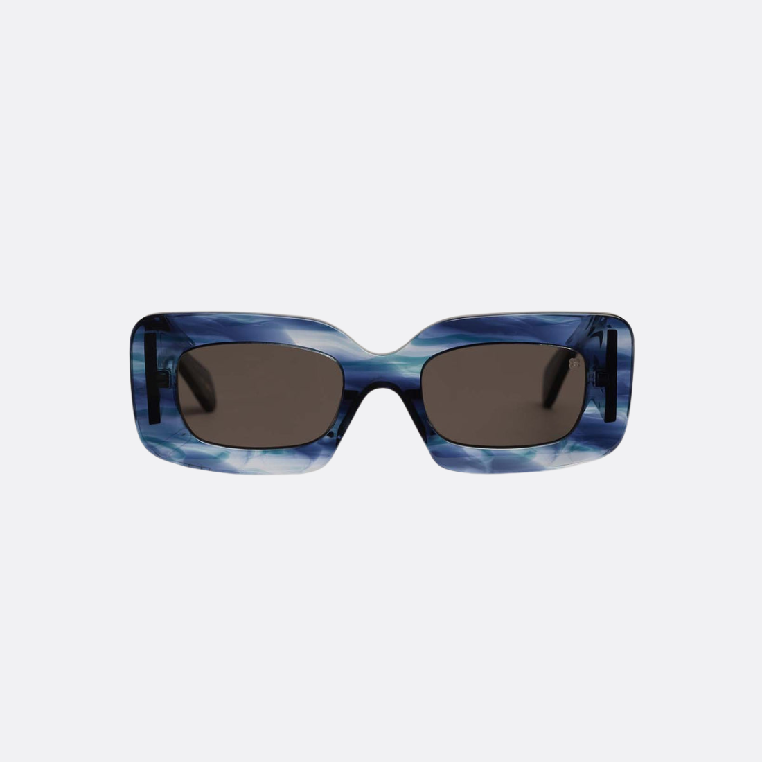 Sont des lunettes de soleil Blue Ocean