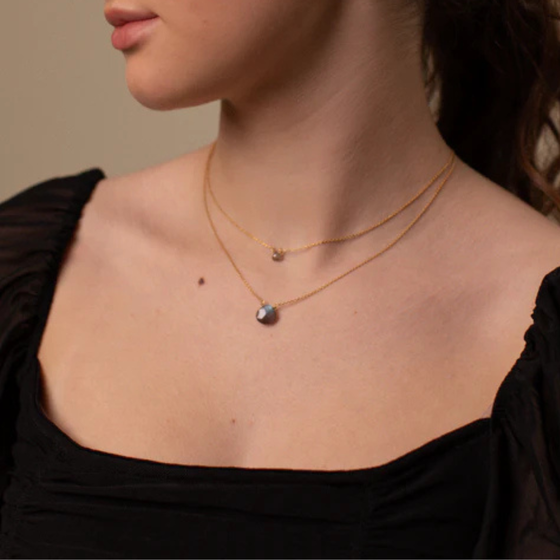 <producttitle> en gris por Sopro Jewellery.