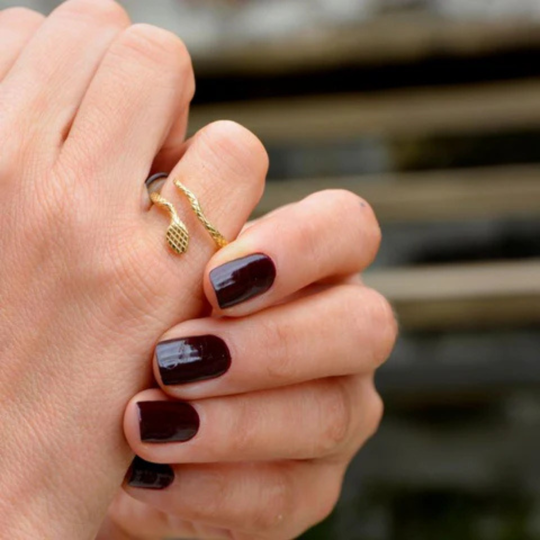 <producttitle> en dorado por Sopro Jewellery.