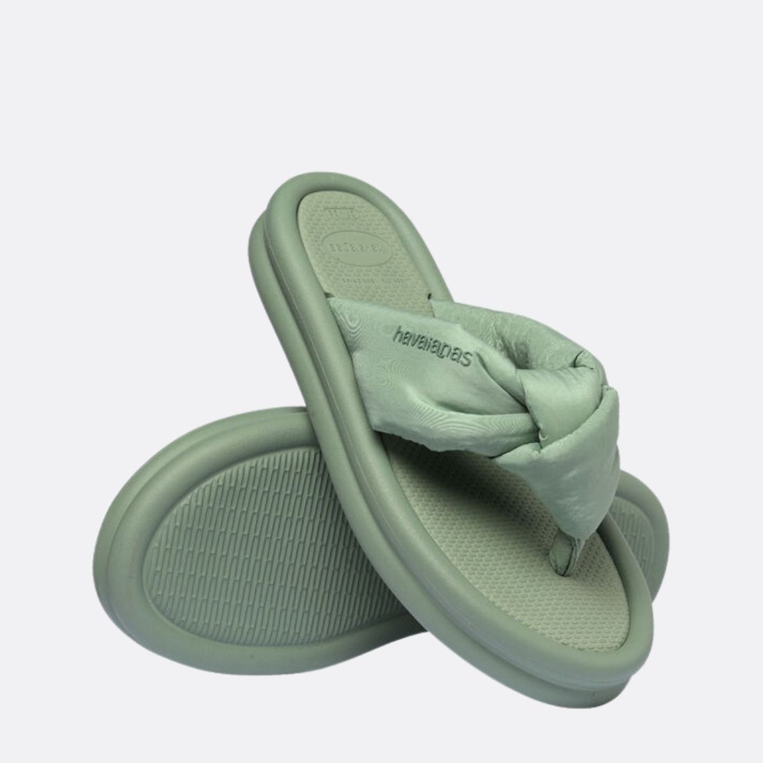 <PRODUCTTITLE> in Green by Havaianas.
