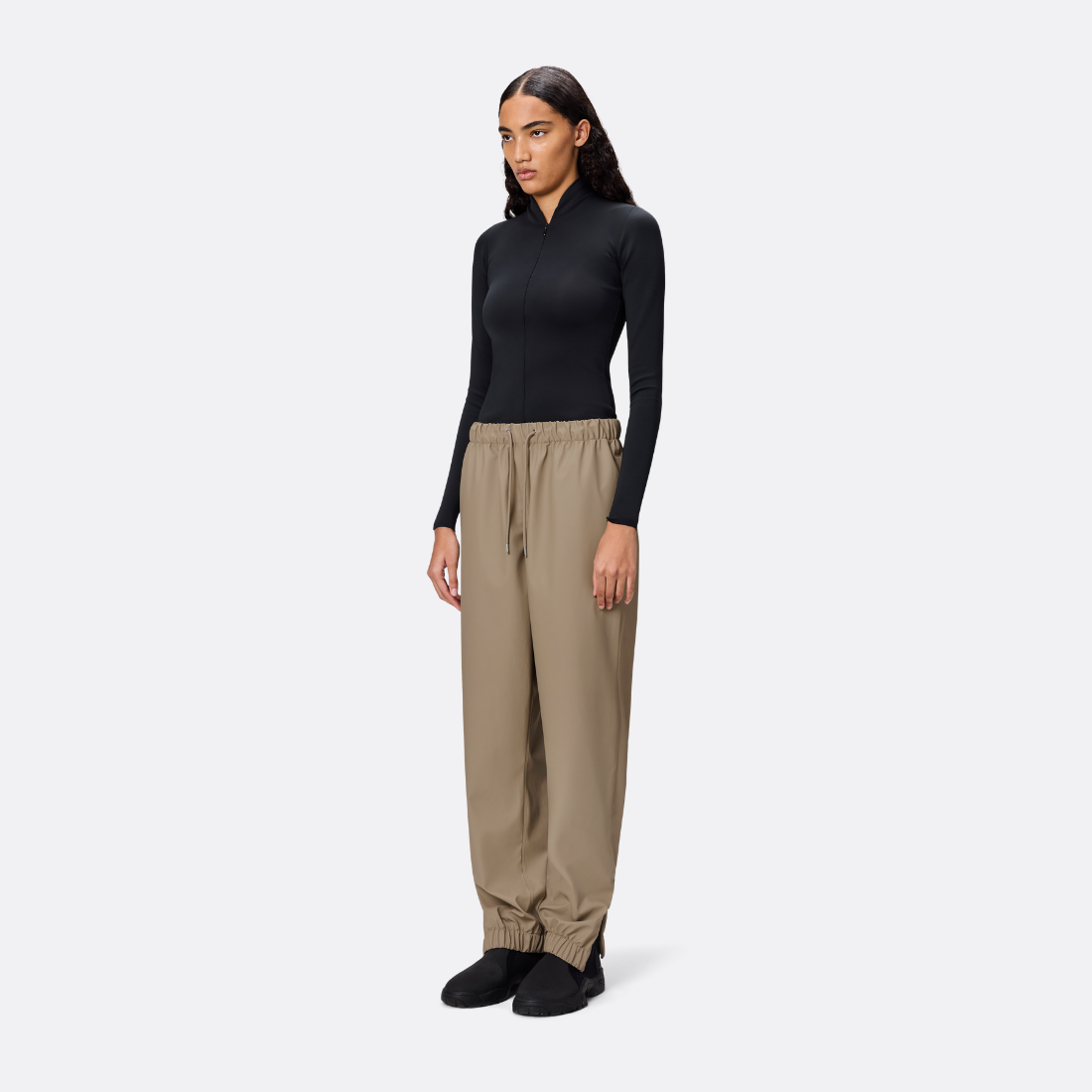 <producttitle> en Beige de Rains.