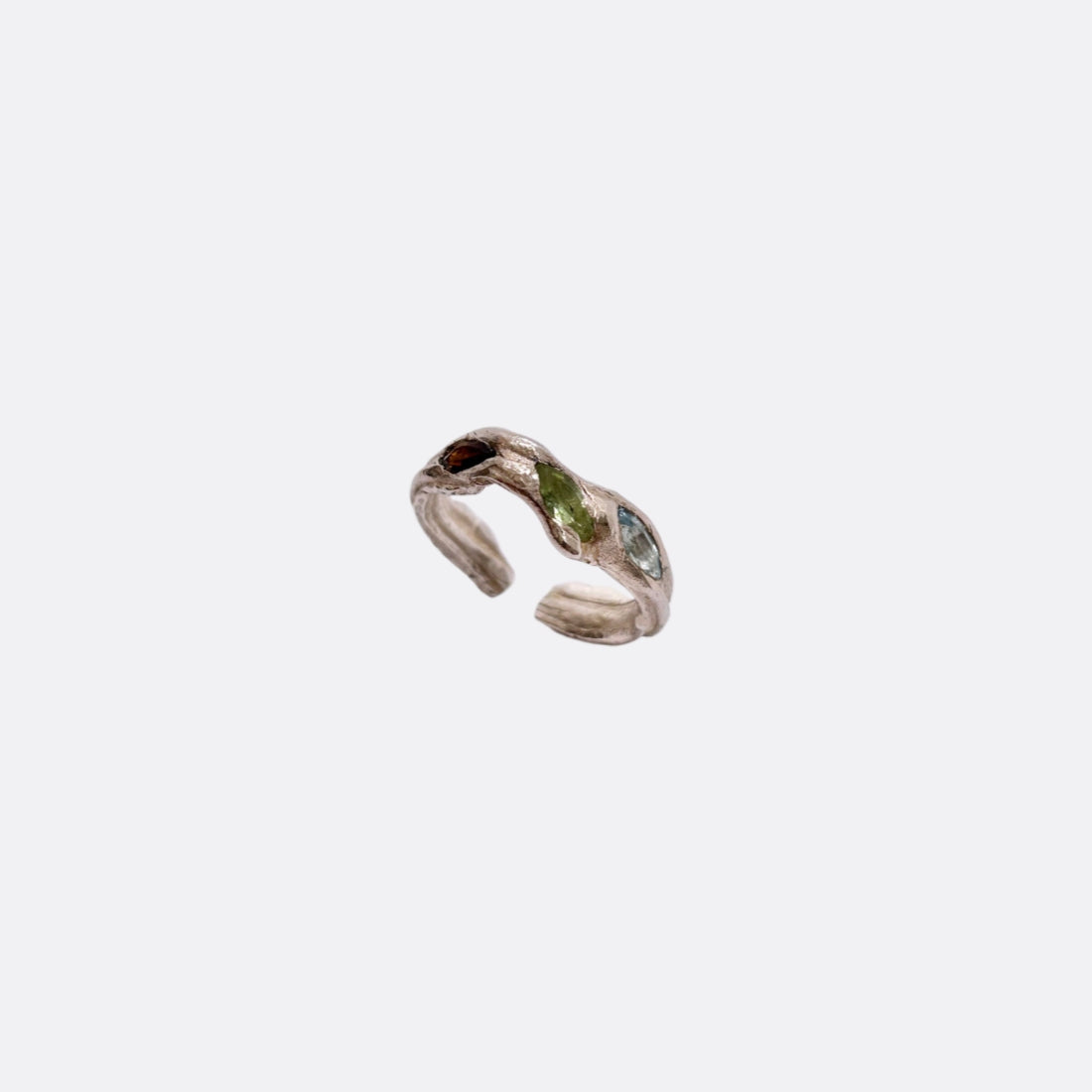 <PRODUCTTITLE> in Silver by Carlota Brogueira.