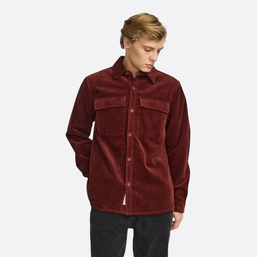 <PRODUCTTITLE> in Red by Revolution.