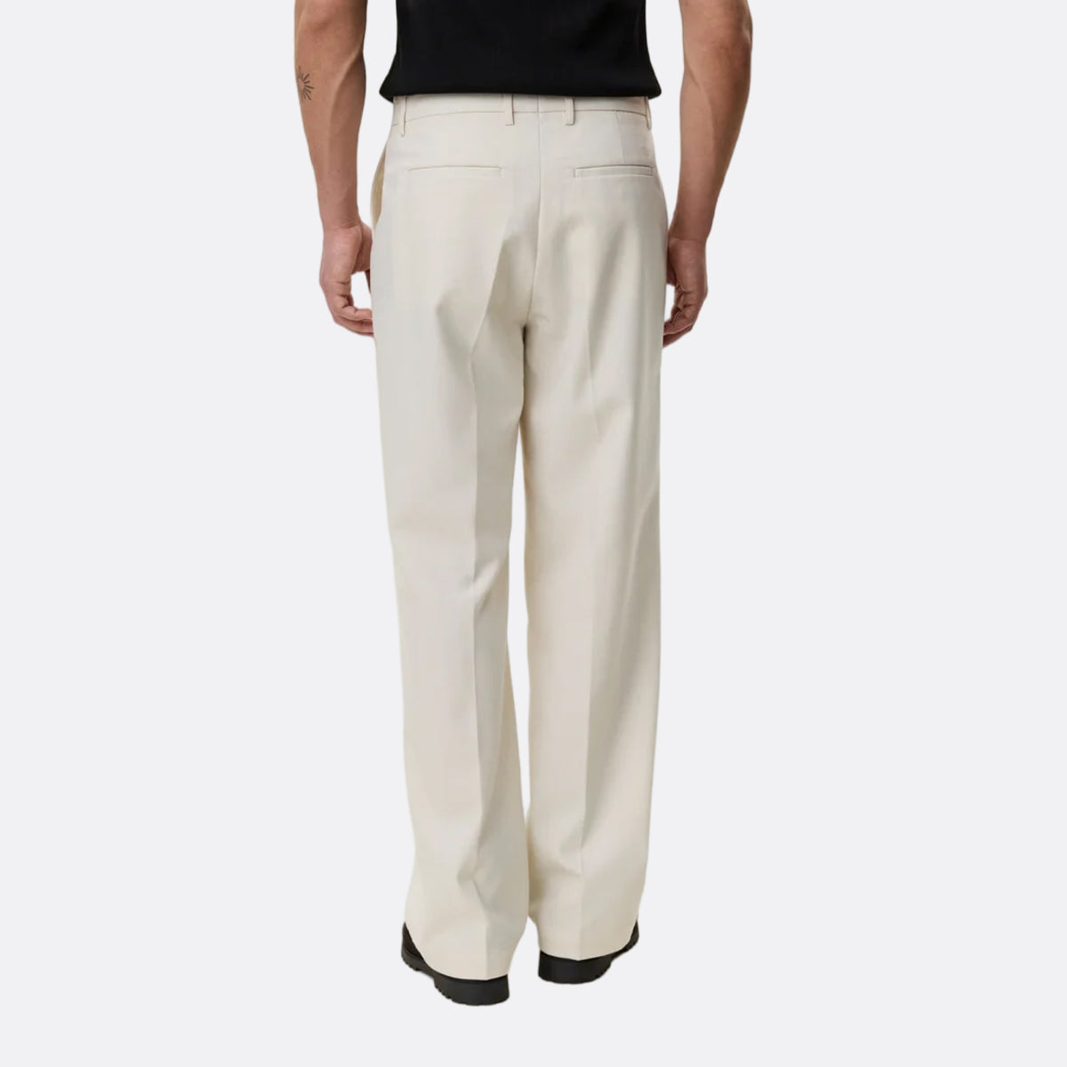 <PRODUCTTITLE> in Neutrals by Les Deux.