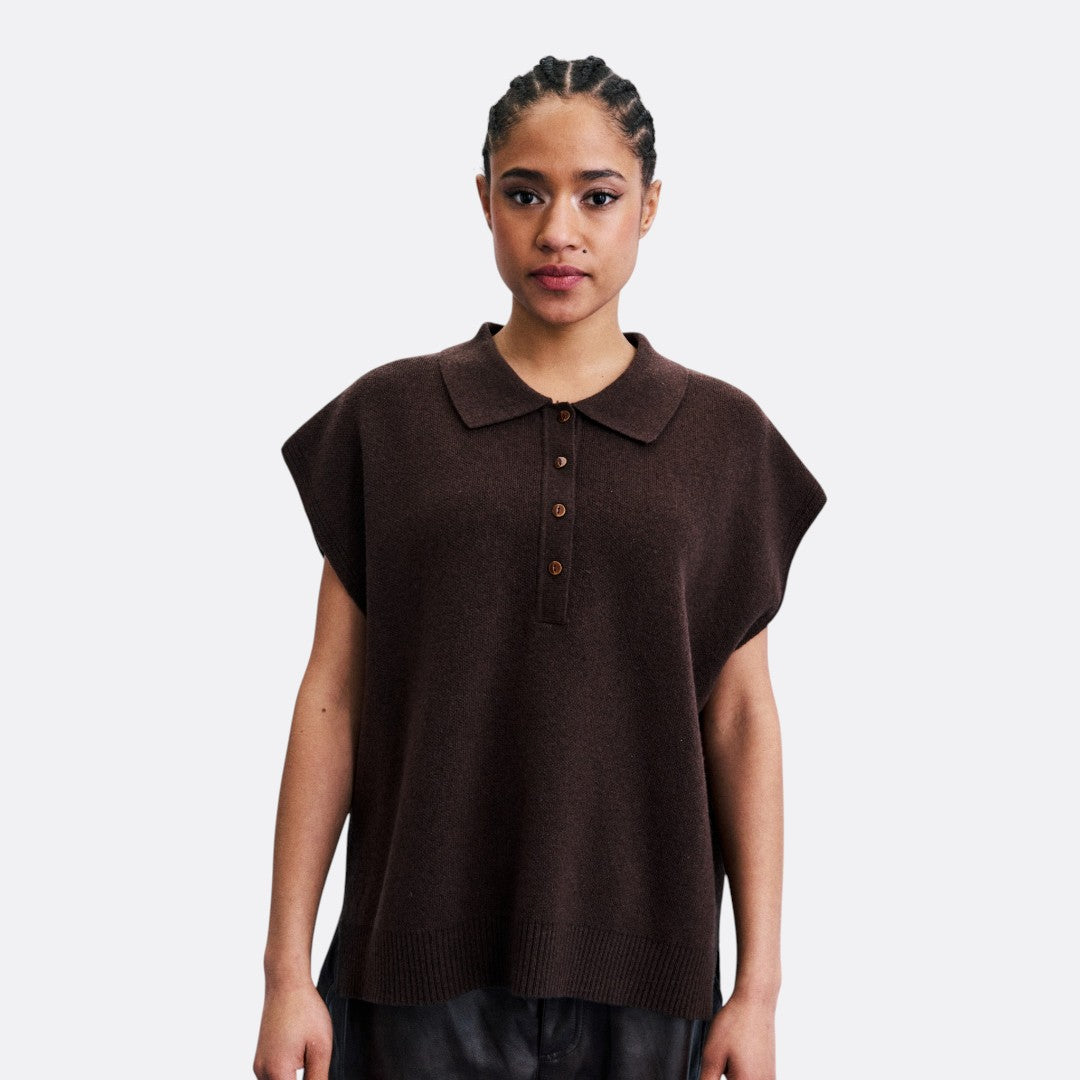 <PRODUCTTITLE> in Brown by FRNCH.