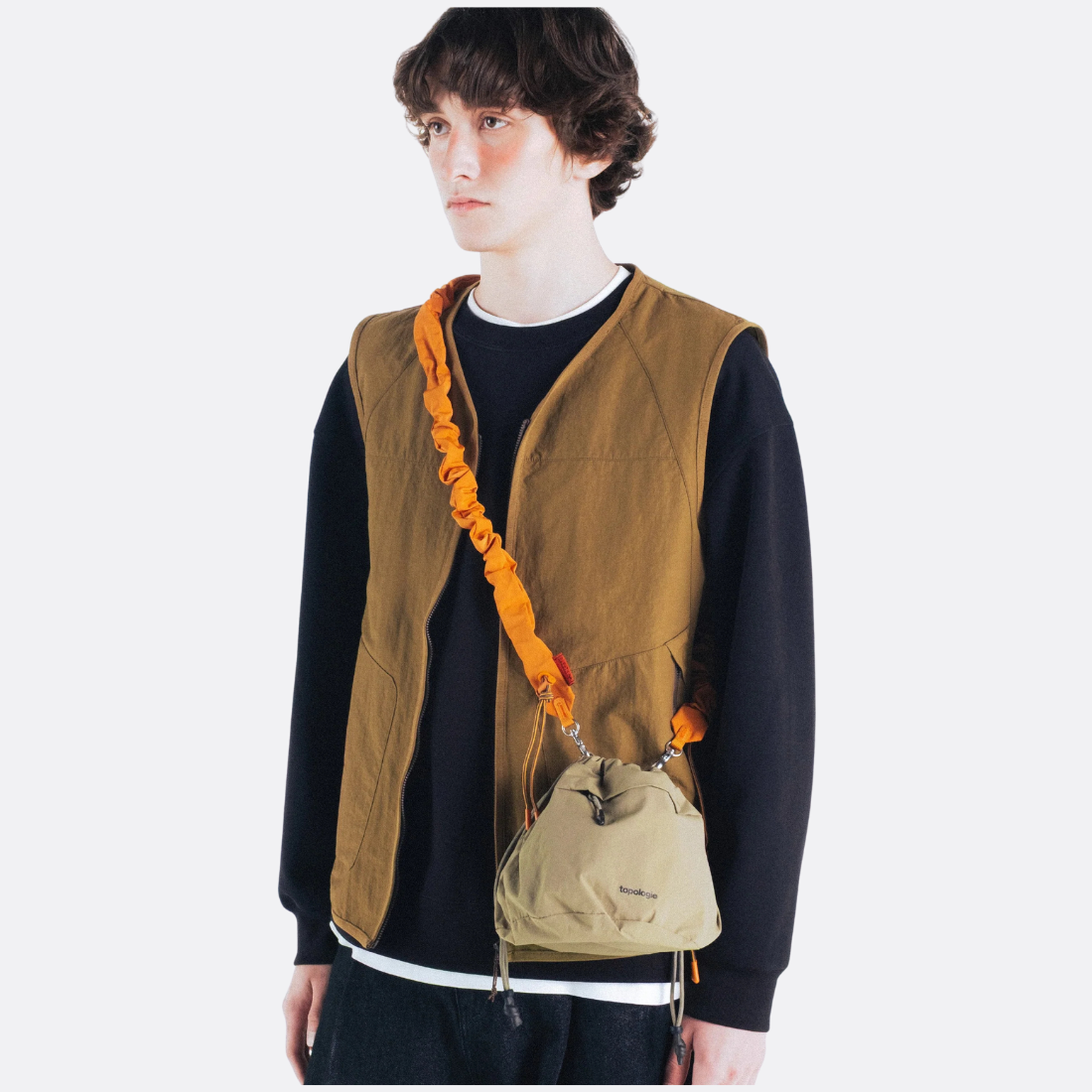 <PRODUCTTITLE> in Black by Topologie.