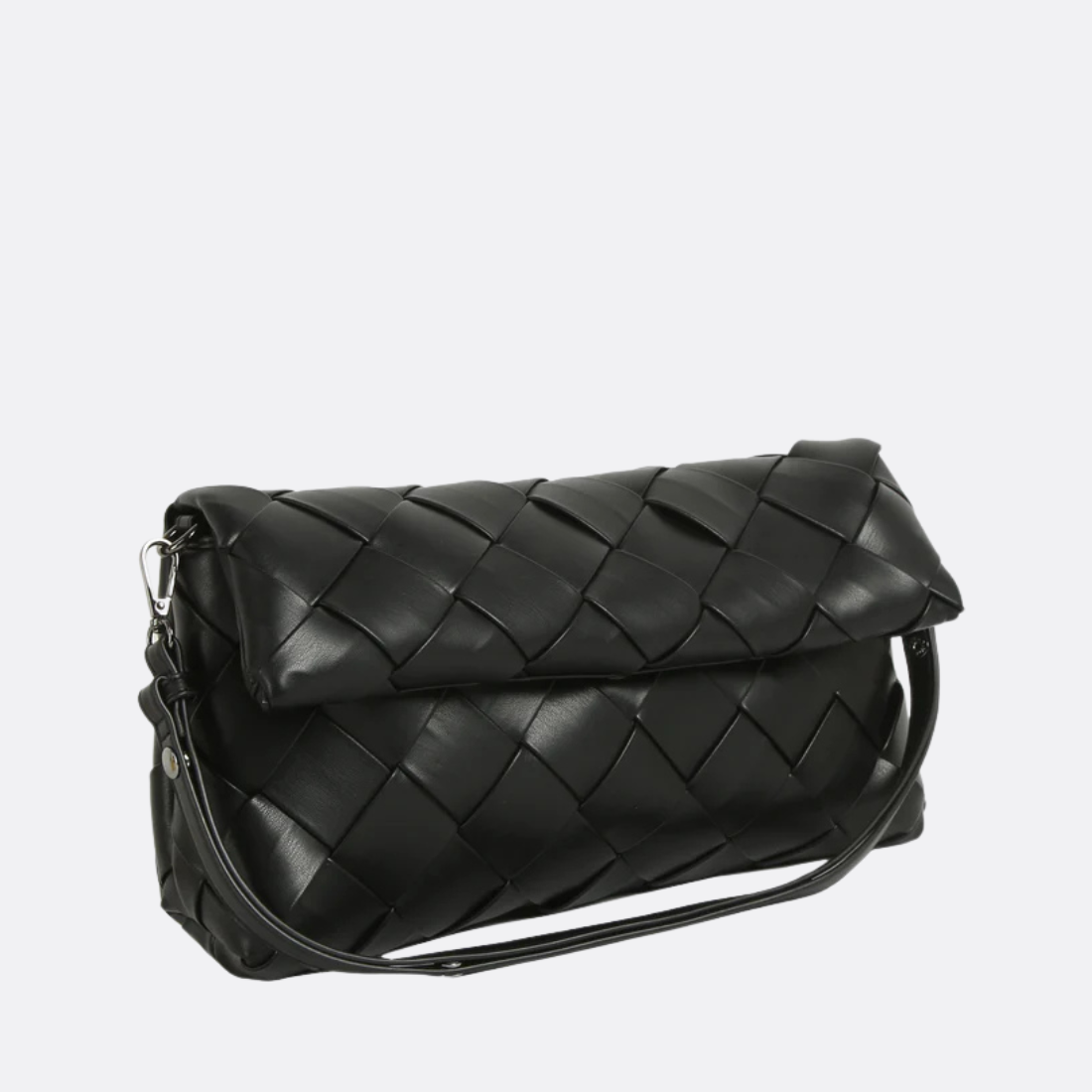 <PRODUCTTITLE> in Black by Hvisk.