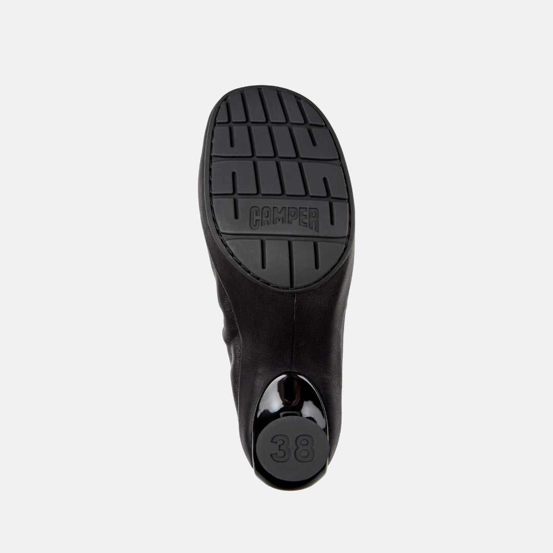 <PRODUCTTITLE> in Black by Camper.